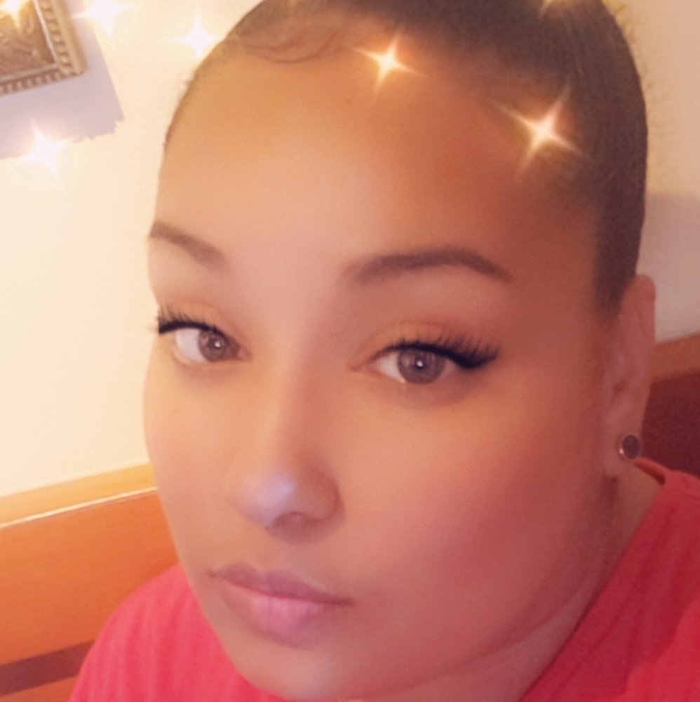 Meet your Posher, Nikki